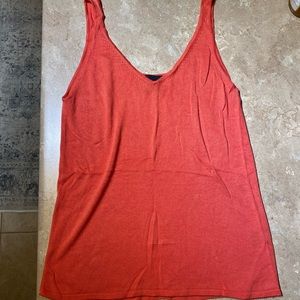 Line coral knit tank